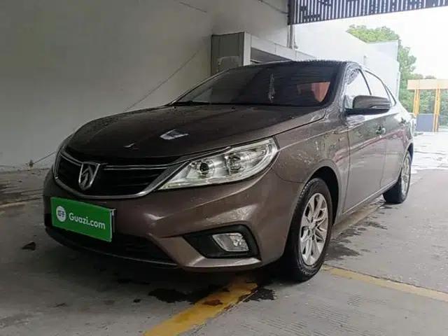 Baojun 630 2016 1.5L manual Comfort trim level