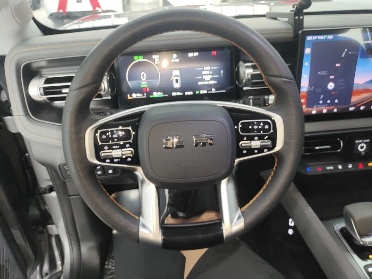 BAIC Off-Road BJ40 Electric Drive 2025 Advanced Edition — миниатюра 13