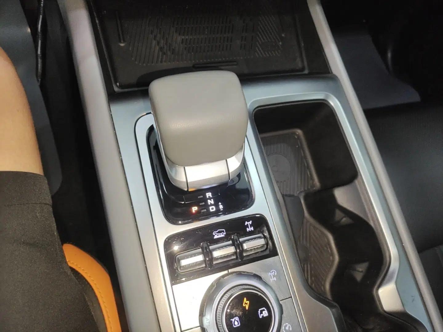 BAIC Off-Road BJ40 Electric Drive 2025 Advanced Edition — миниатюра 16
