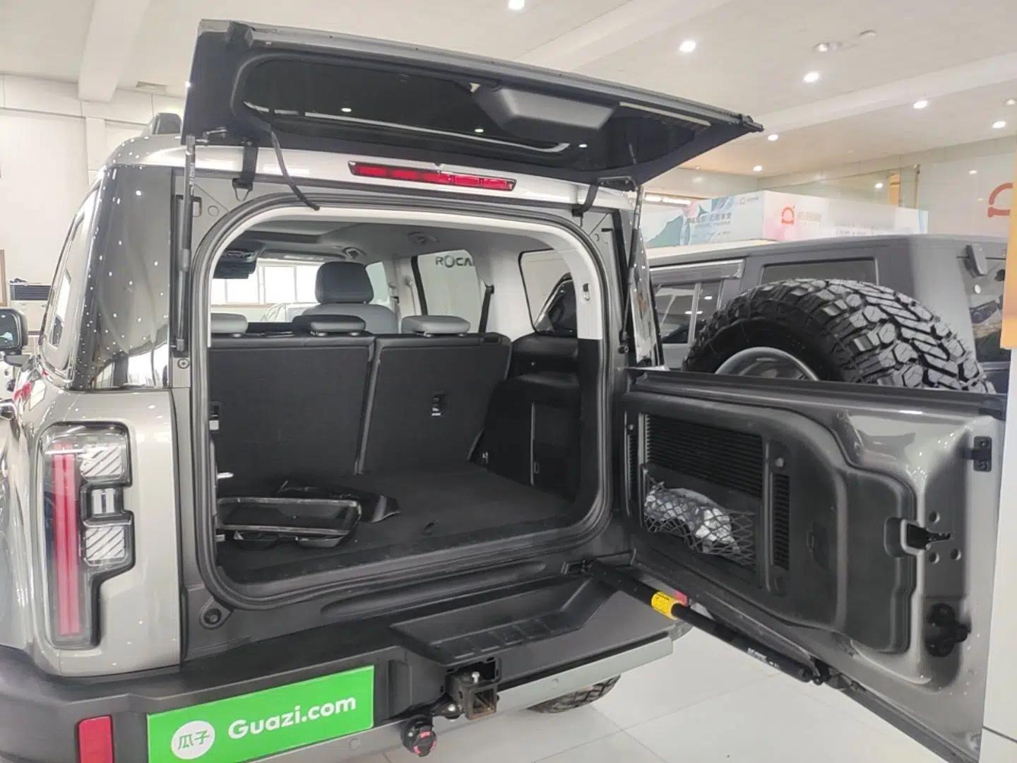 BAIC Off-Road BJ40 Electric Drive 2025 Advanced Edition — миниатюра 22