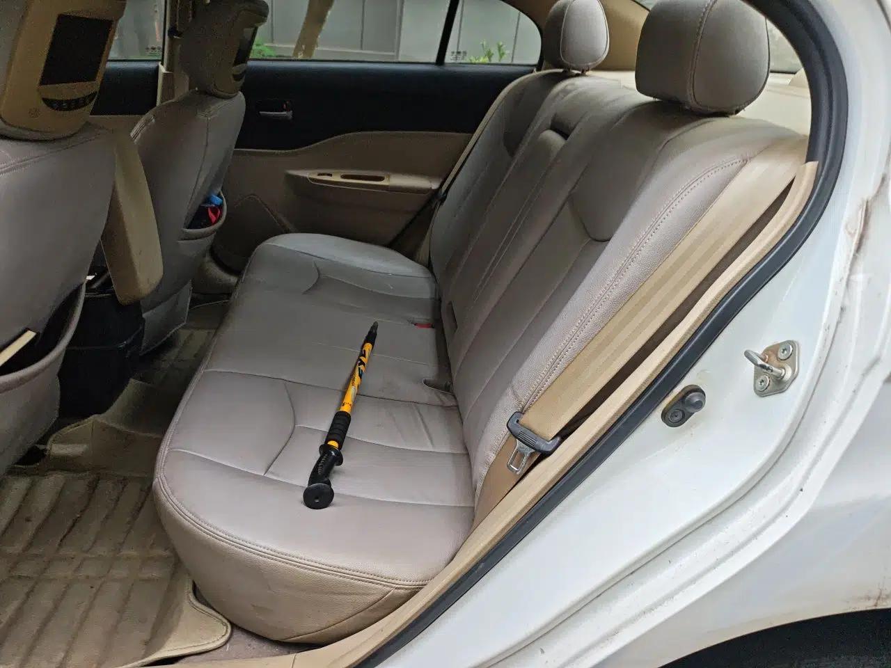 Bestune B50 2012 1.6L automatic with sunroof — миниатюра 17
