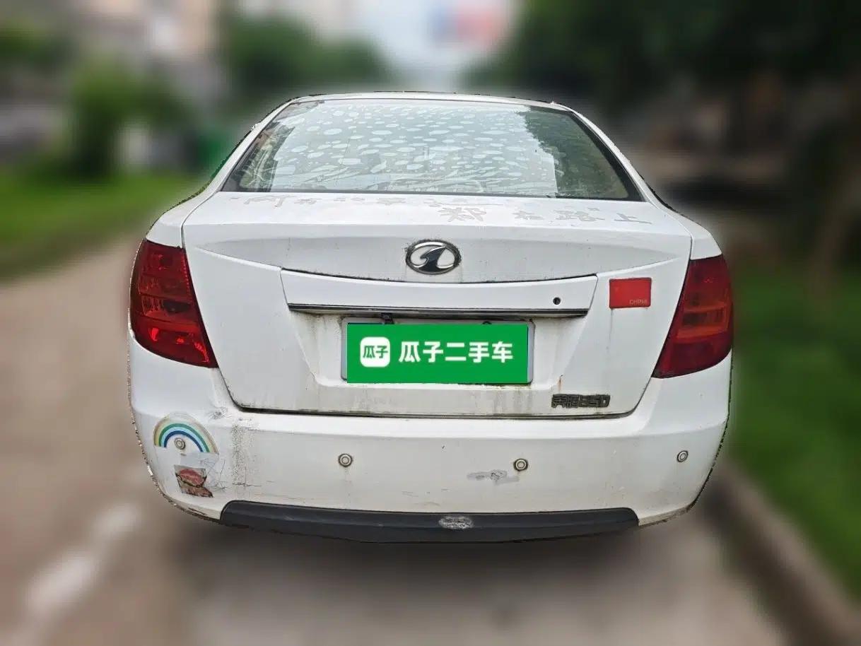 Bestune B50 2012 1.6L automatic with sunroof — миниатюра 5