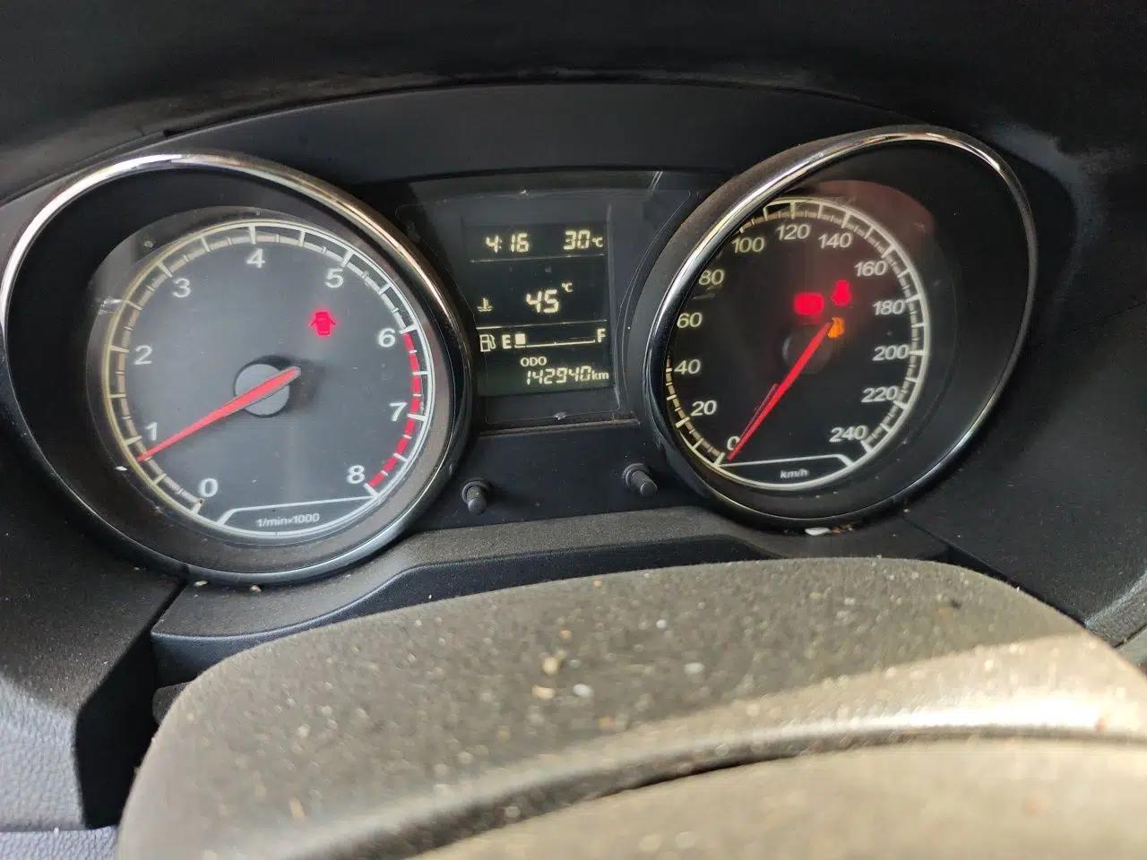 Bestune B30 2016 1.6L manual luxury version — миниатюра 12