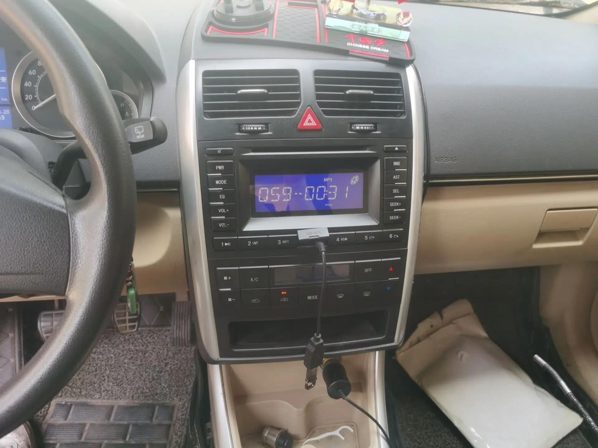 BAIC E Series 2012 Hatchback 1.3L Manual Liking Edition — миниатюра 13