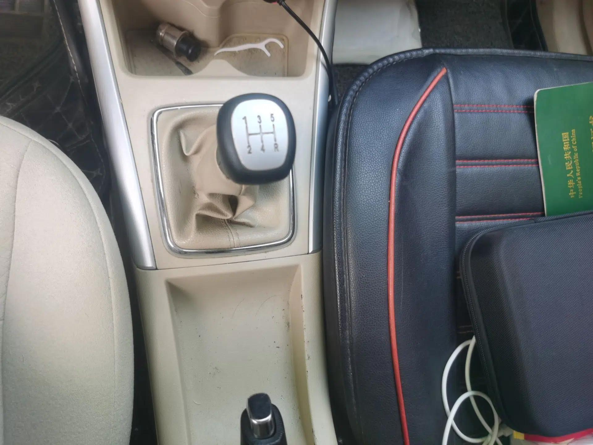 BAIC E Series 2012 Hatchback 1.3L Manual Liking Edition — миниатюра 14