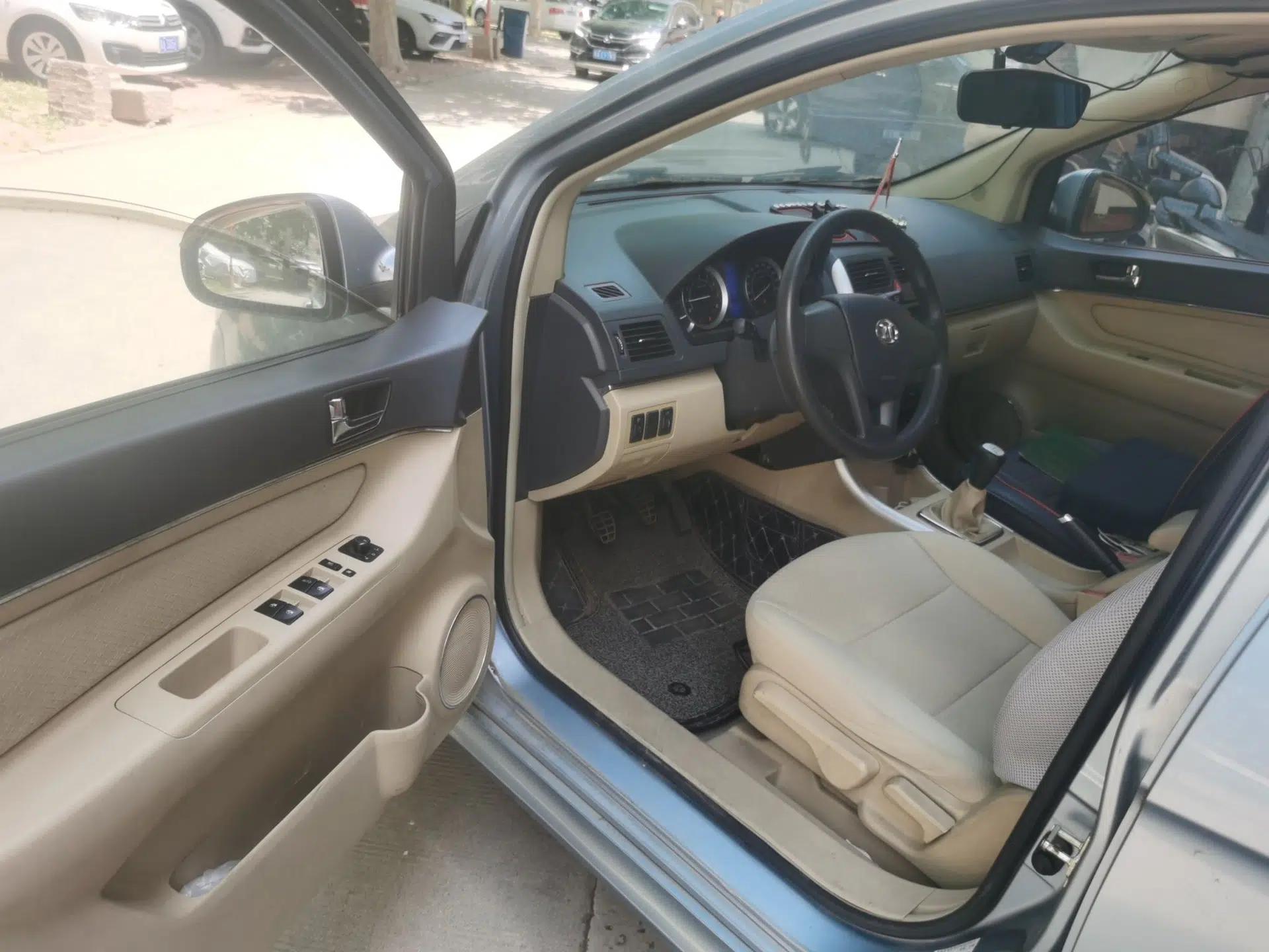 BAIC E Series 2012 Hatchback 1.3L Manual Liking Edition — миниатюра 16