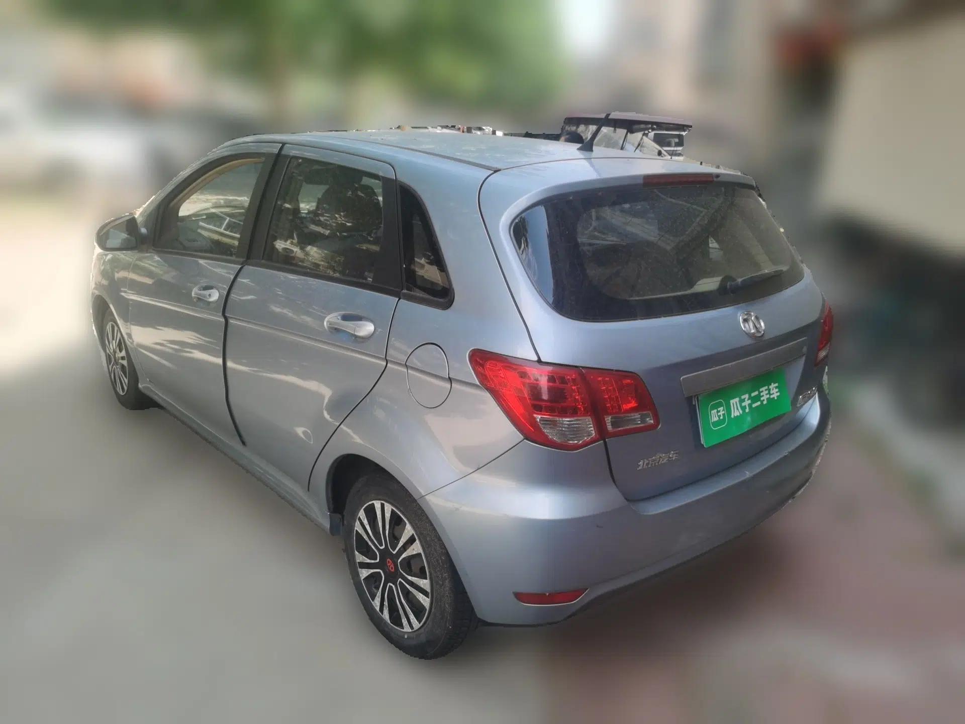 BAIC E Series 2012 Hatchback 1.3L Manual Liking Edition — миниатюра 4