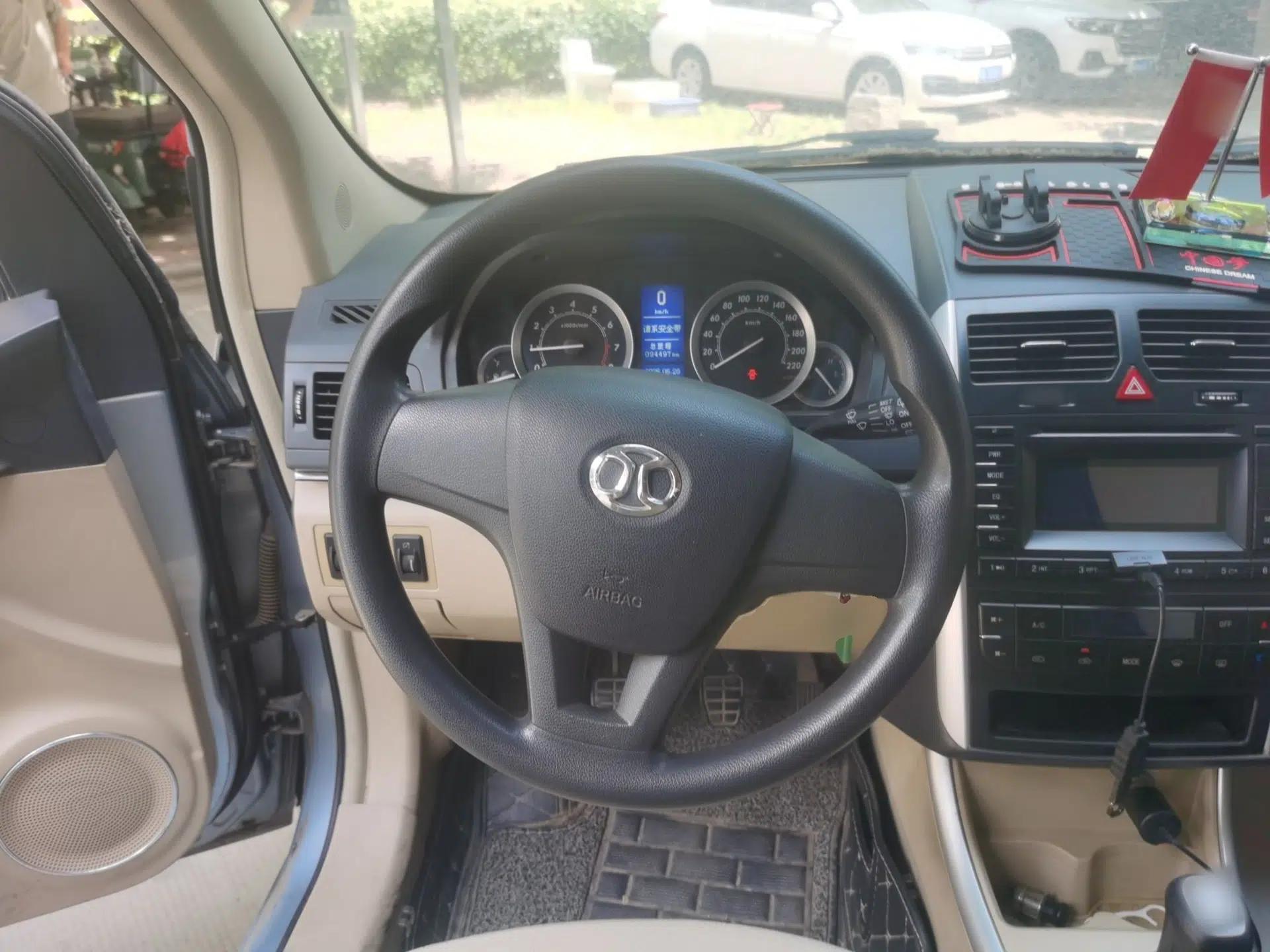 BAIC E Series 2012 Hatchback 1.3L Manual Liking Edition — миниатюра 10