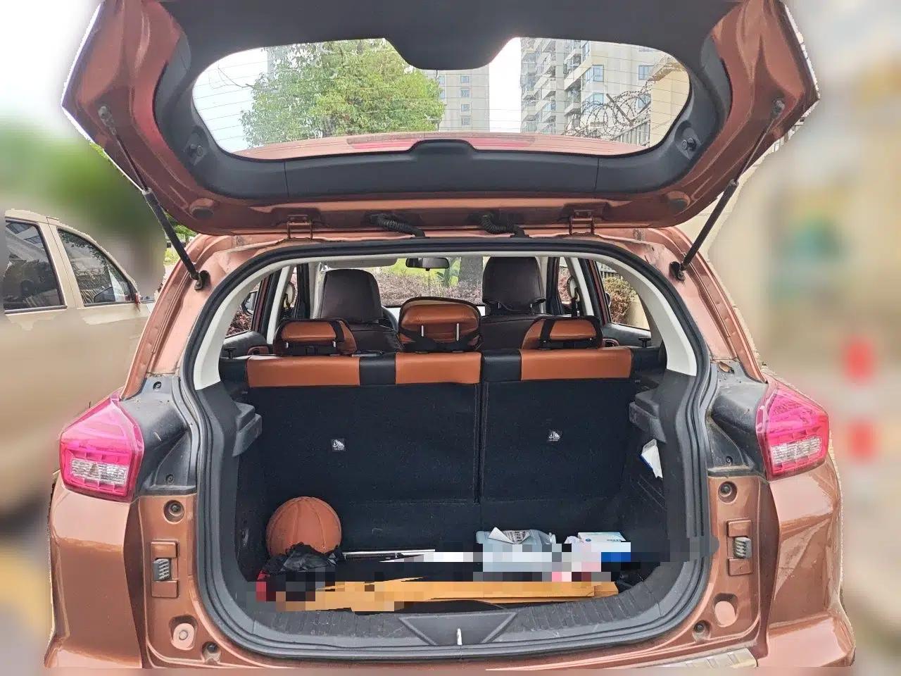 BAIC Senova X35 2016 1.5L Automatic Luxury Edition — миниатюра 19