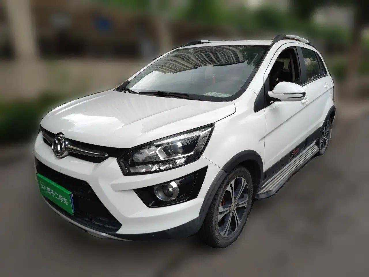 BAIC Senova X25 2015 1.5L Manual Elite Edition — миниатюра 1