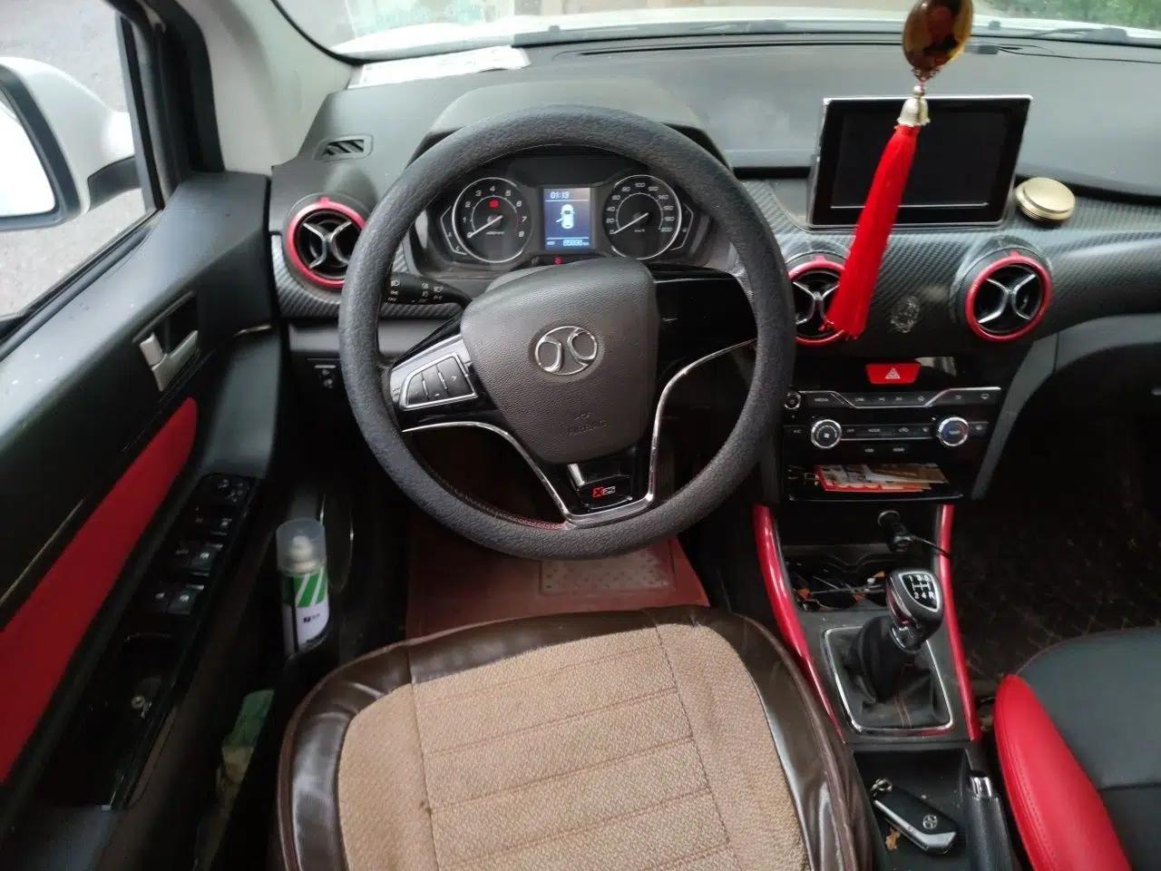 BAIC Senova X25 2015 1.5L Manual Elite Edition — миниатюра 14