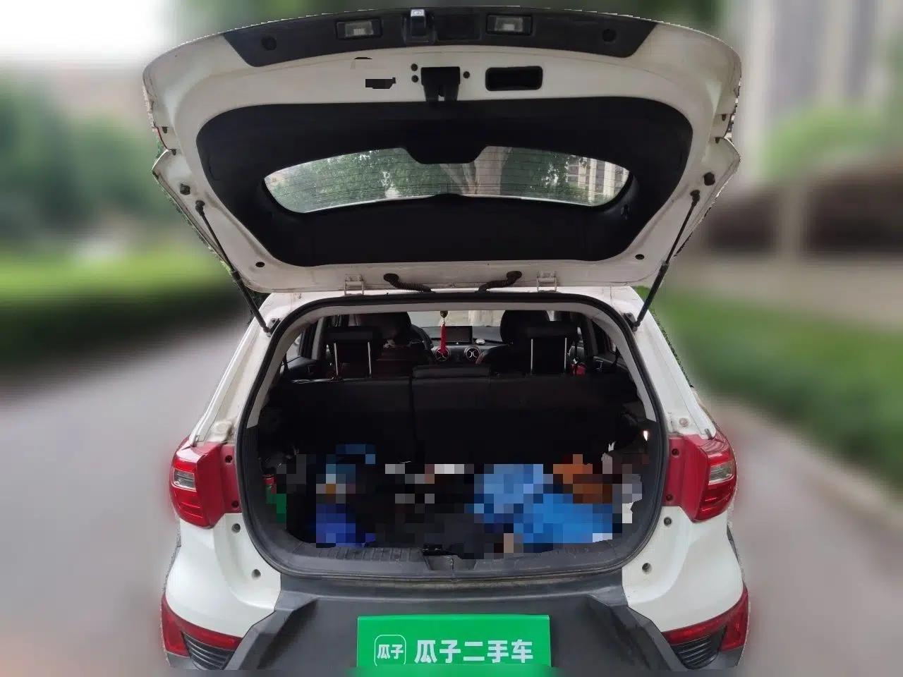 BAIC Senova X25 2015 1.5L Manual Elite Edition — миниатюра 23