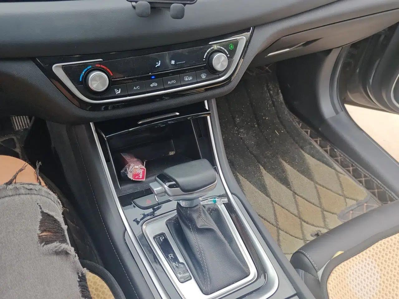 CHANGAN Ruicheng CC 2022 Blue Whale Edition 1.5T DCT Luxury Model — миниатюра 14