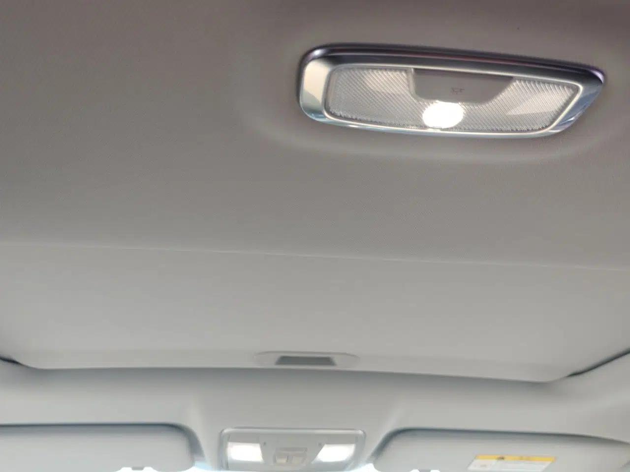 CHANGAN Ruicheng CC 2022 Blue Whale Edition 1.5T DCT Luxury Model — миниатюра 18