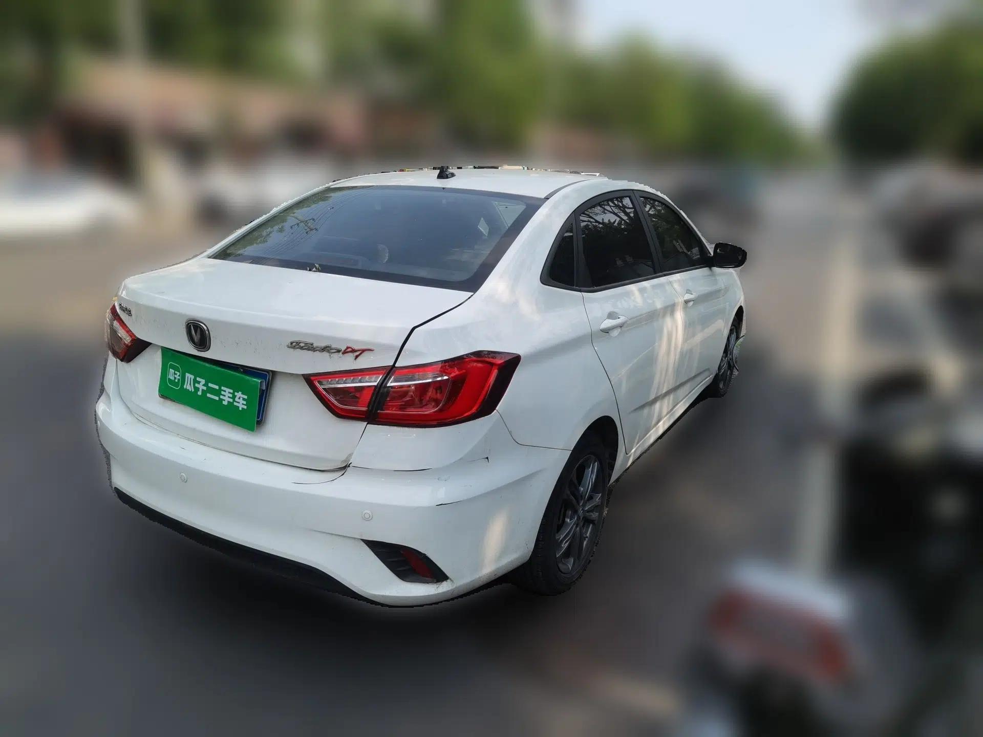 CHANGAN Eado DT 2019 1.6L Manual Comfort Model China VI Standard — миниатюра 6