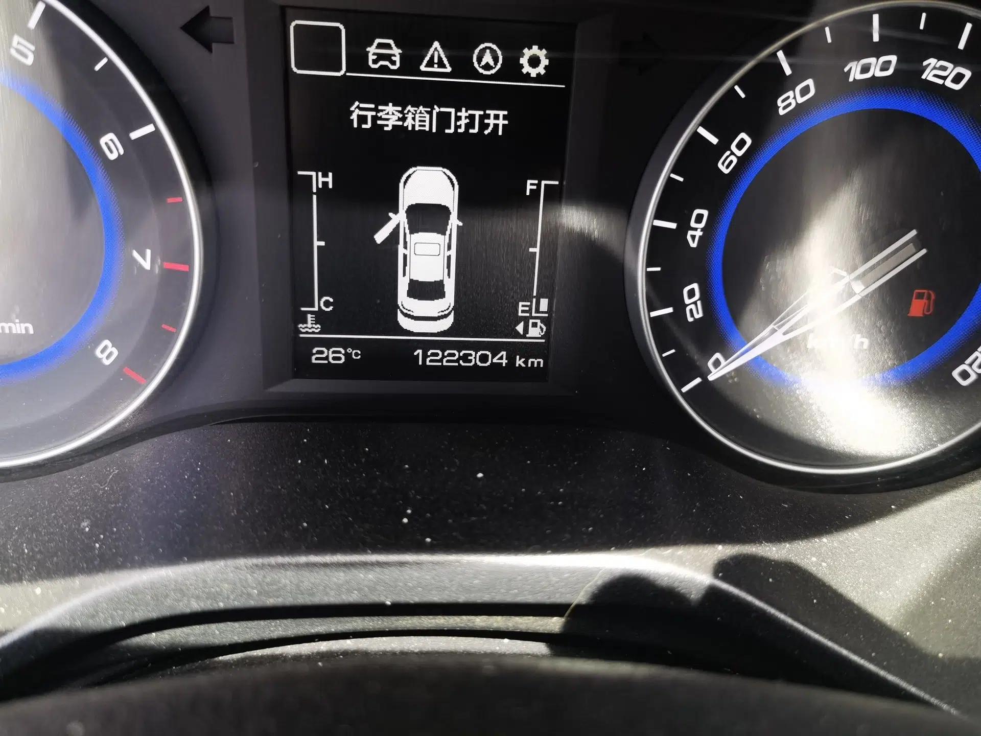 CHANGAN Eado DT 2018 1.6L Manual Smart Enjoyment Model — миниатюра 12