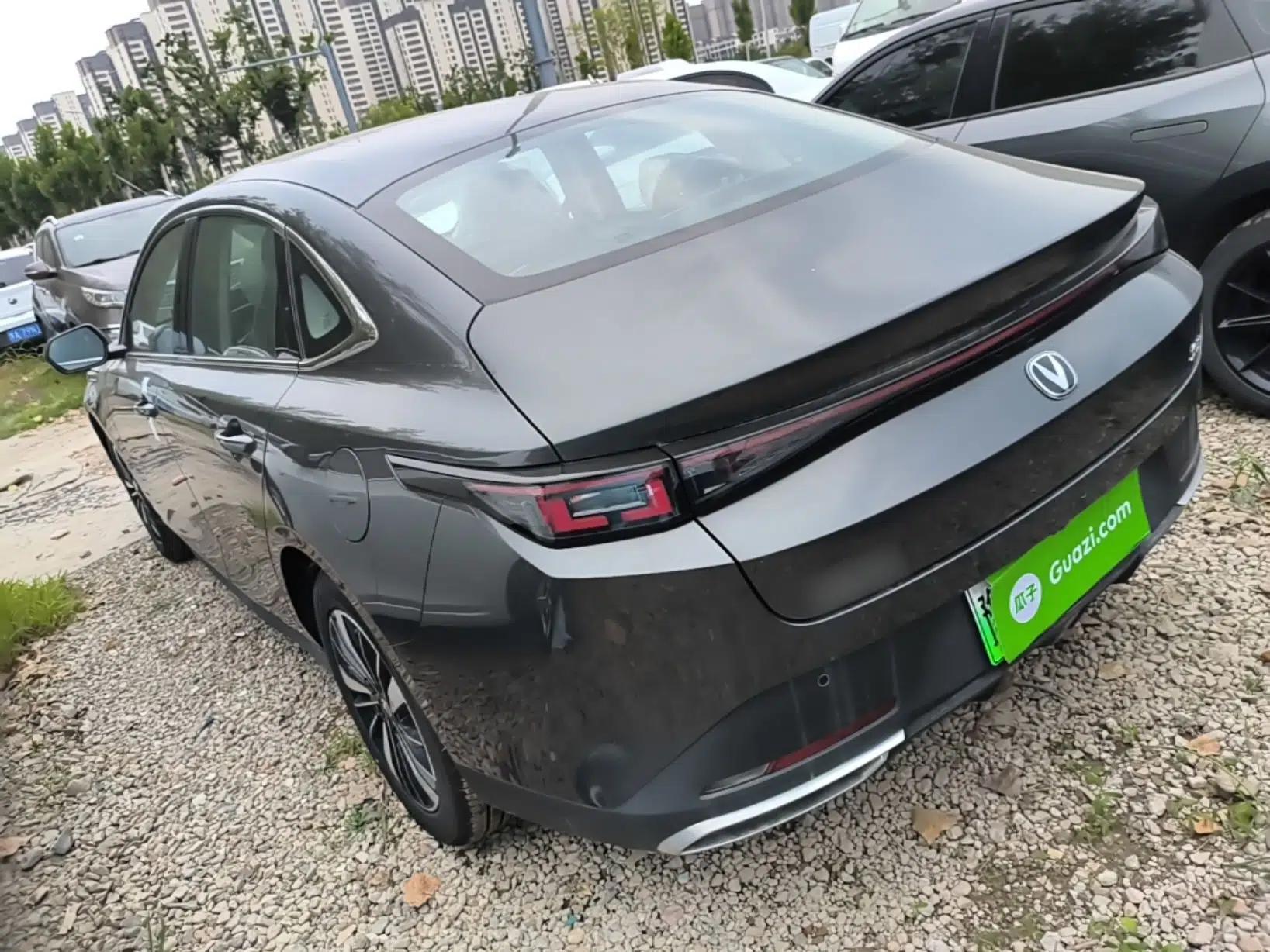 CHANGAN Eado PHEV 2025 Smart New Blue Whale 145KM Battleship Edition — миниатюра 13