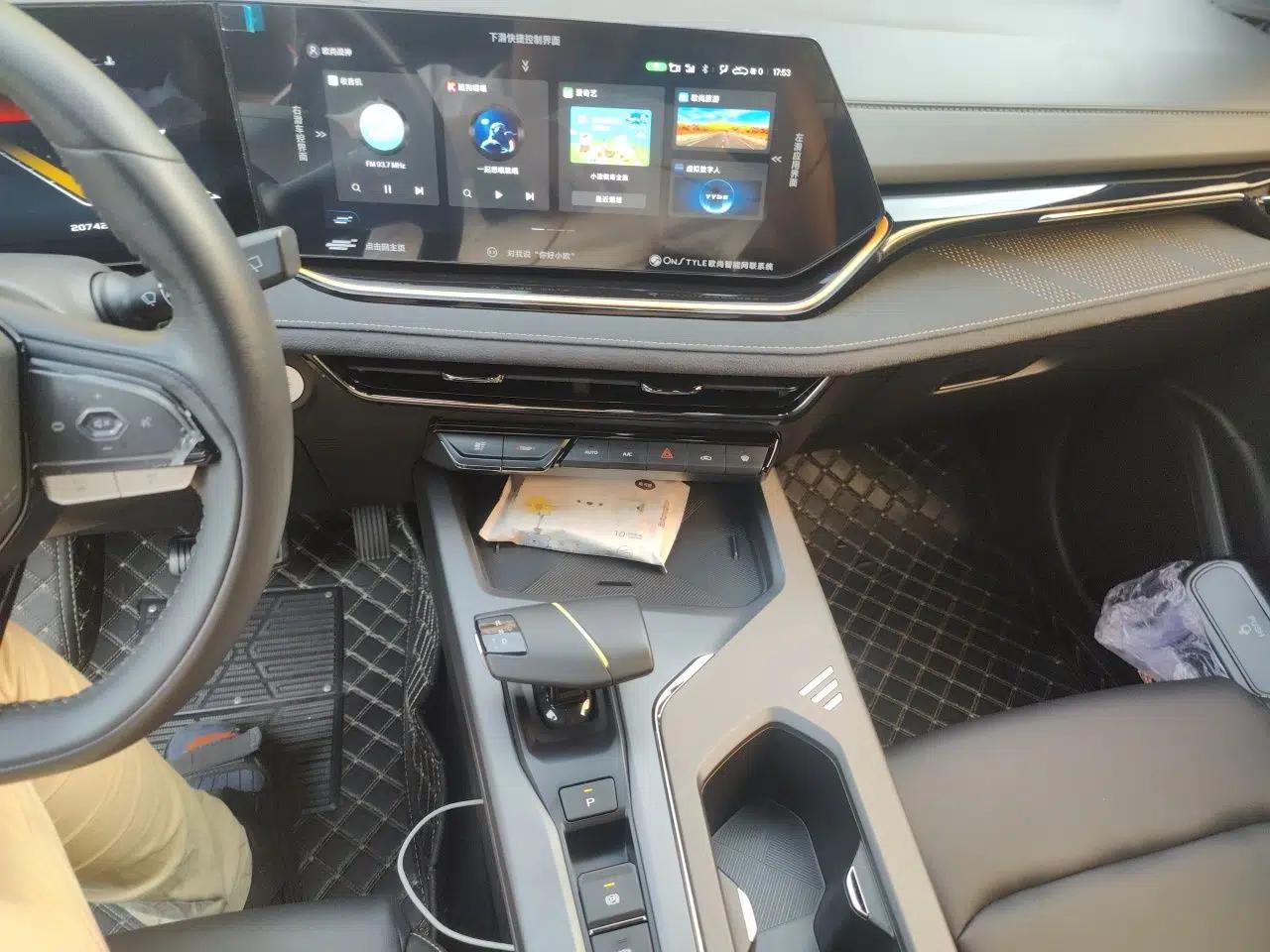 CHANGAN OSHAN X5 PLUS 2023 1.5T DCT Smart & Fun AI Edition — миниатюра 13