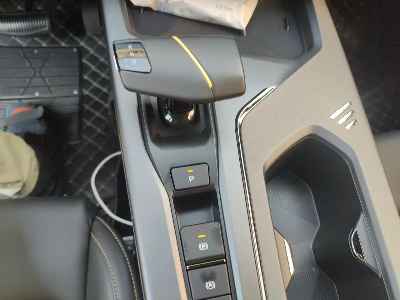 CHANGAN OSHAN X5 PLUS 2023 1.5T DCT Smart & Fun AI Edition — миниатюра 14