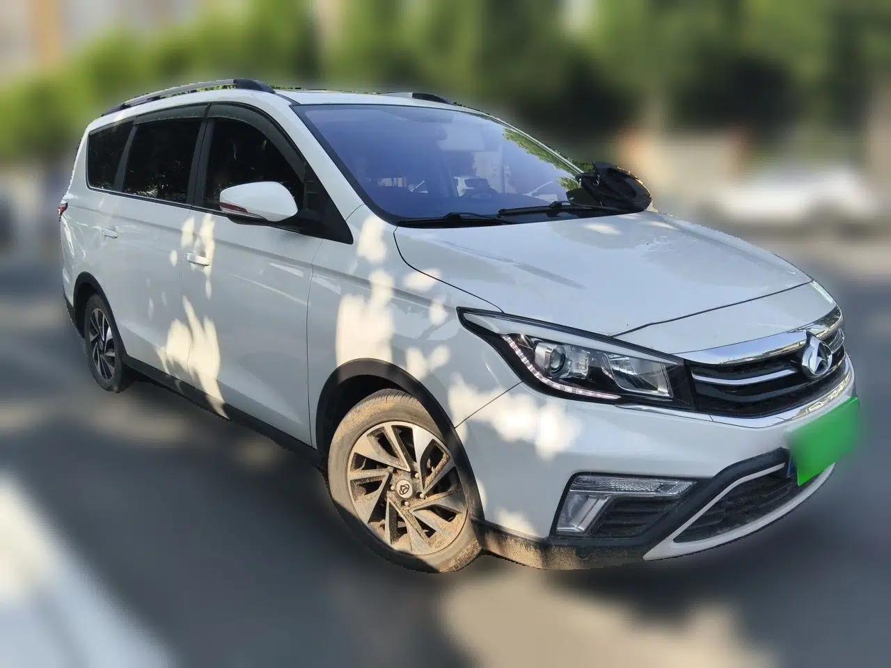 CHANGAN OSHAN A800 2017 1.5T Manual Luxury Model — миниатюра 3