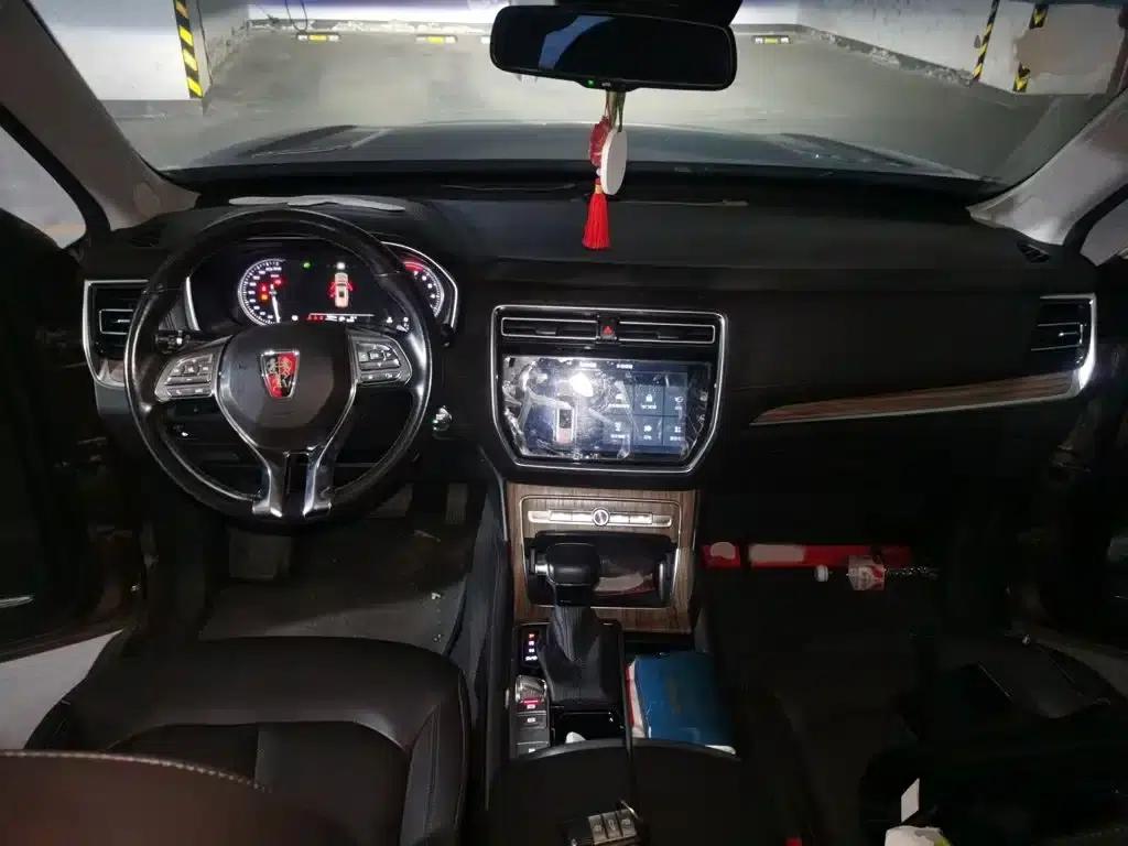 Roewe RX8 2018 30T Intelligent Internet Two-Wheel Drive Supreme Edition — миниатюра 13