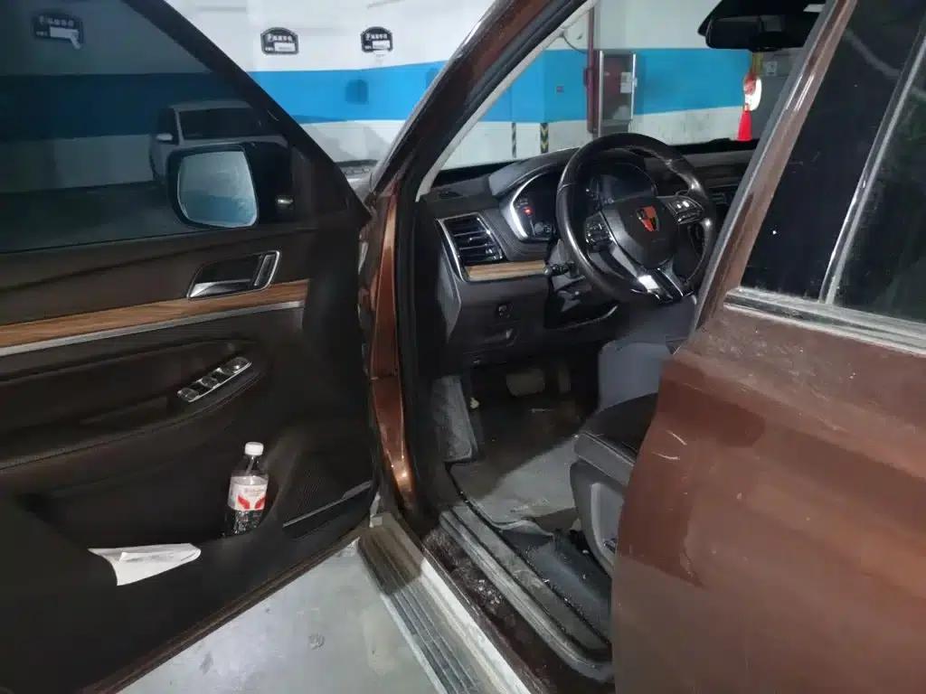 Roewe RX8 2018 30T Intelligent Internet Two-Wheel Drive Supreme Edition — миниатюра 14