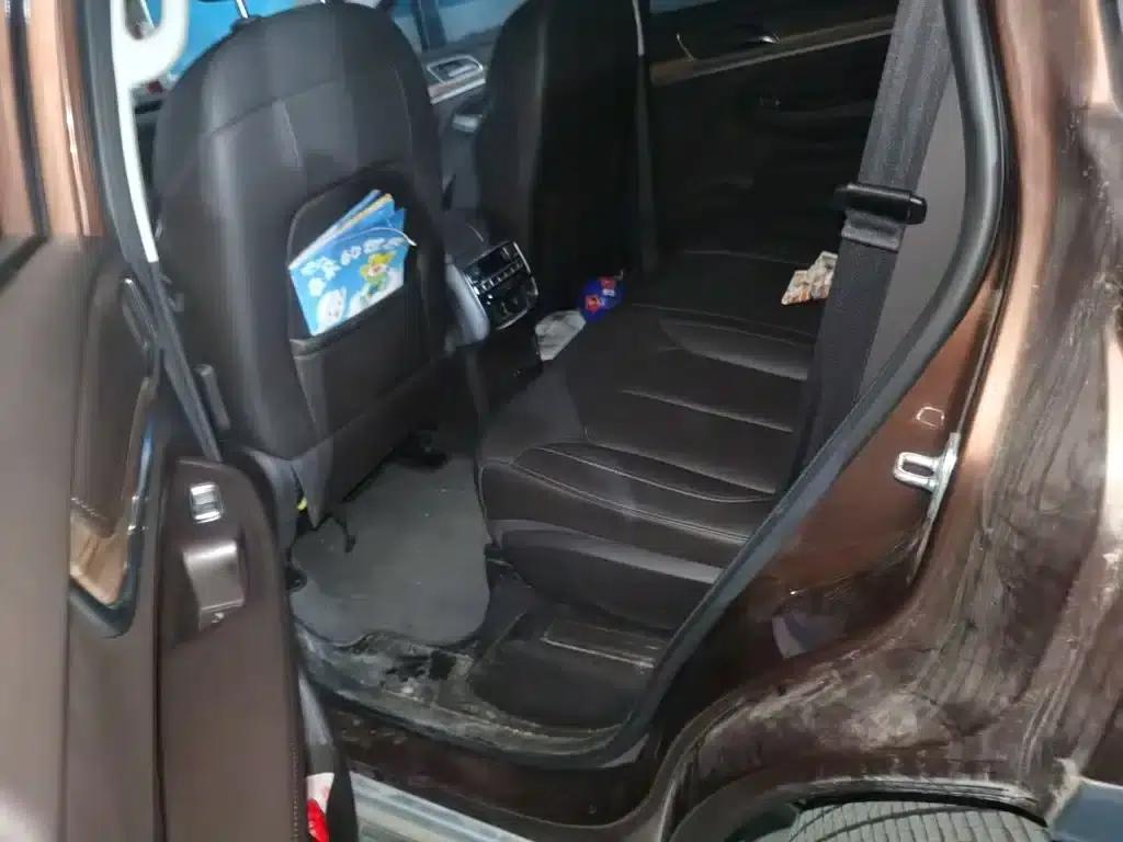 Roewe RX8 2018 30T Intelligent Internet Two-Wheel Drive Supreme Edition — миниатюра 15