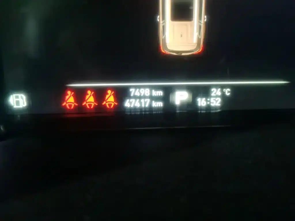 Roewe RX8 2018 30T Intelligent Internet Two-Wheel Drive Supreme Edition — миниатюра 5