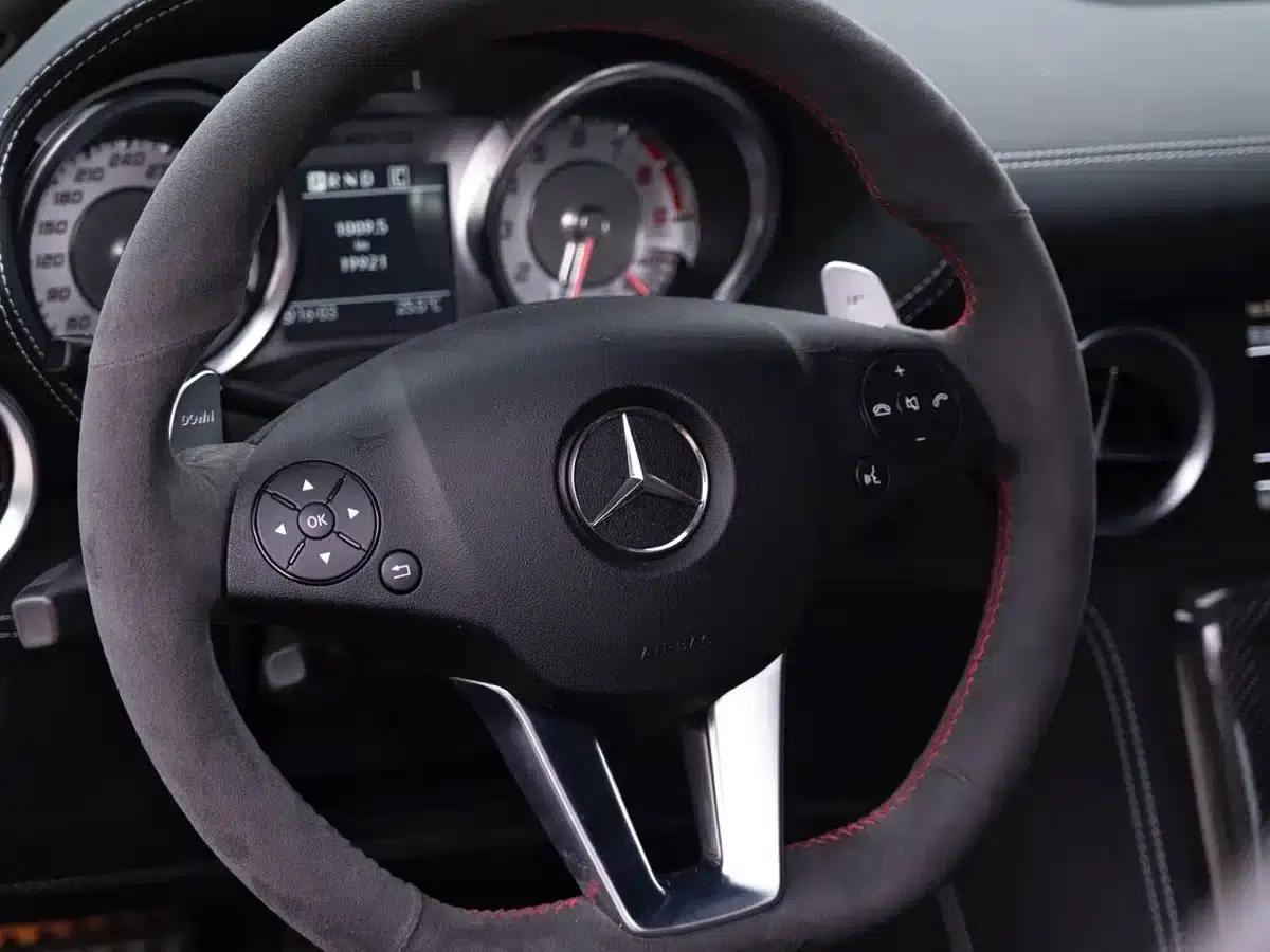 2011 Mercedes-Benz SLS AMG — миниатюра 13