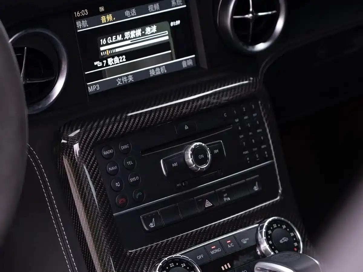 2011 Mercedes-Benz SLS AMG — миниатюра 18