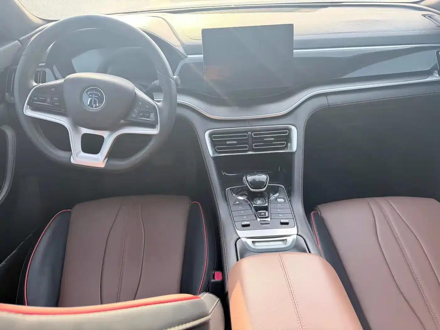 Song PLUS 2020 1.5T Automatic Deluxe Edition — миниатюра 6