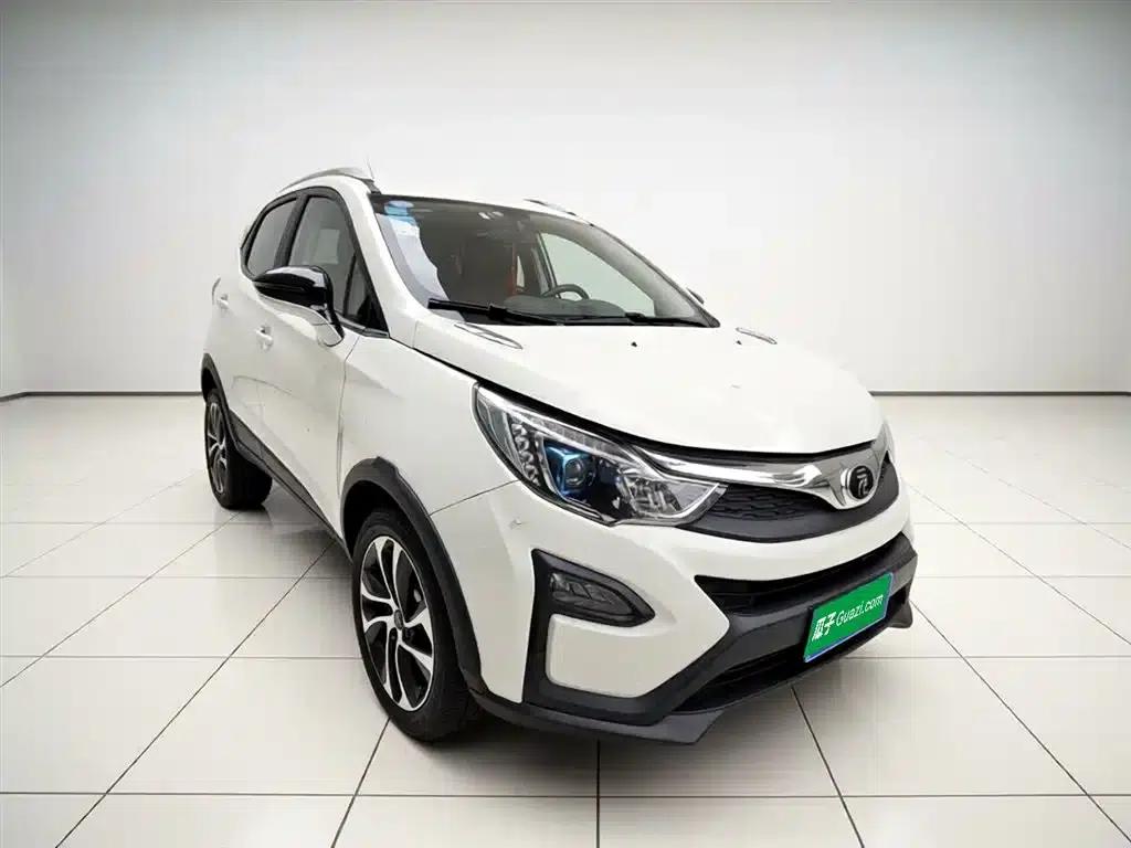 2016 Yuan 1.5L Manual Premium Model — миниатюра 3