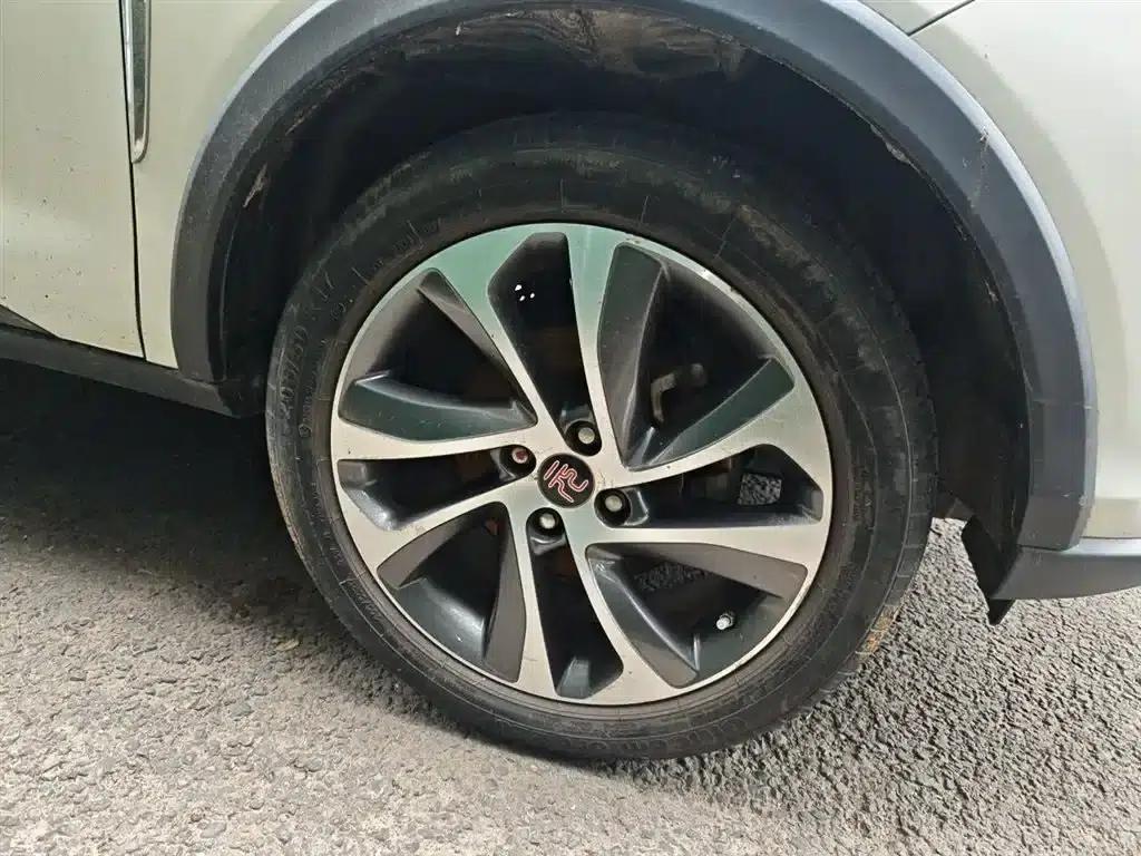 2016 Yuan 1.5L Manual Premium Model — миниатюра 8