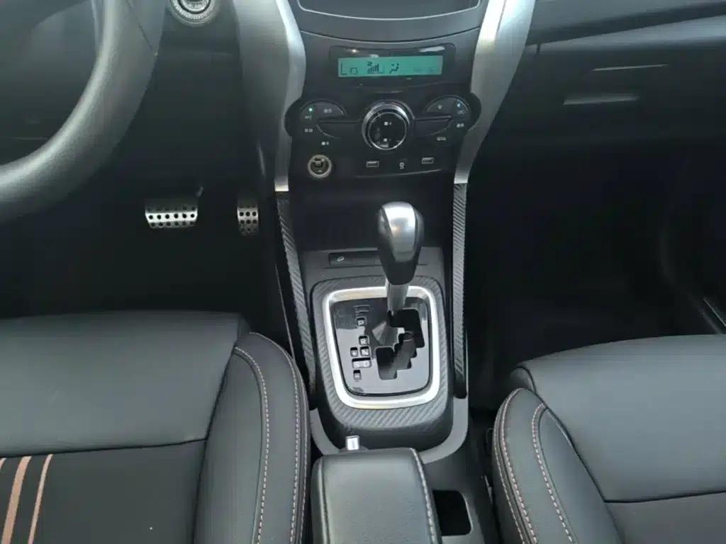 2017 Yuan 1.5L Automatic Cool Connected Edition — миниатюра 14