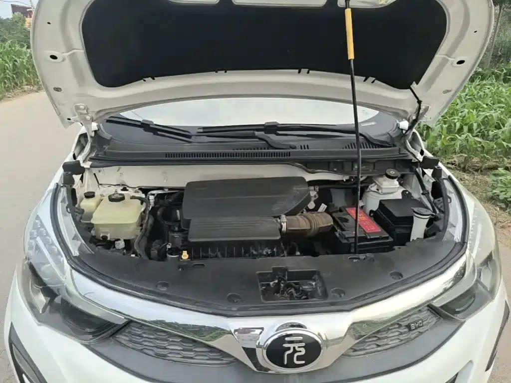 2017 Yuan 1.5L Automatic Cool Connected Edition — миниатюра 20