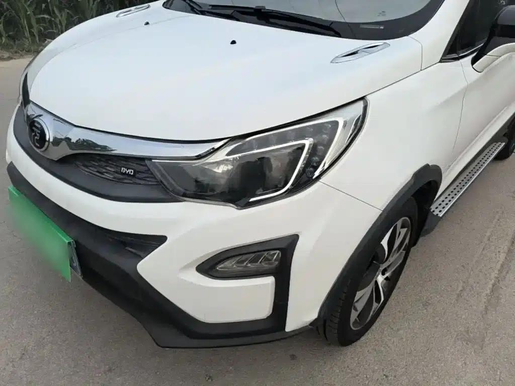 2017 Yuan 1.5L Automatic Cool Connected Edition — миниатюра 24