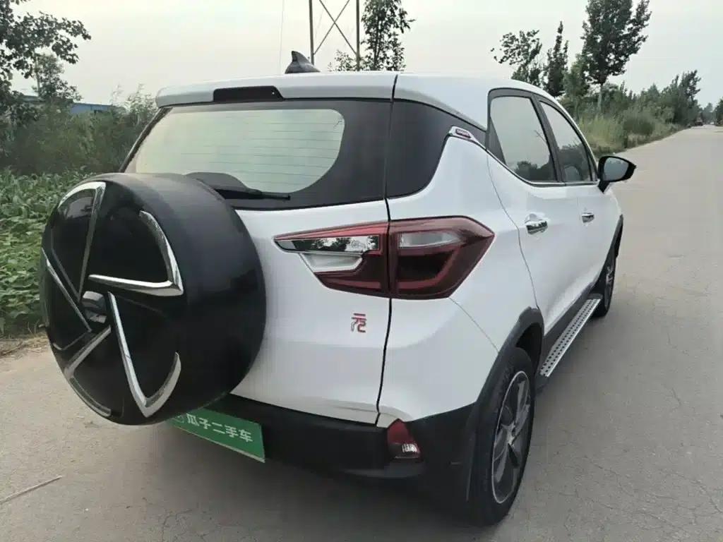 2017 Yuan 1.5L Automatic Cool Connected Edition — миниатюра 7