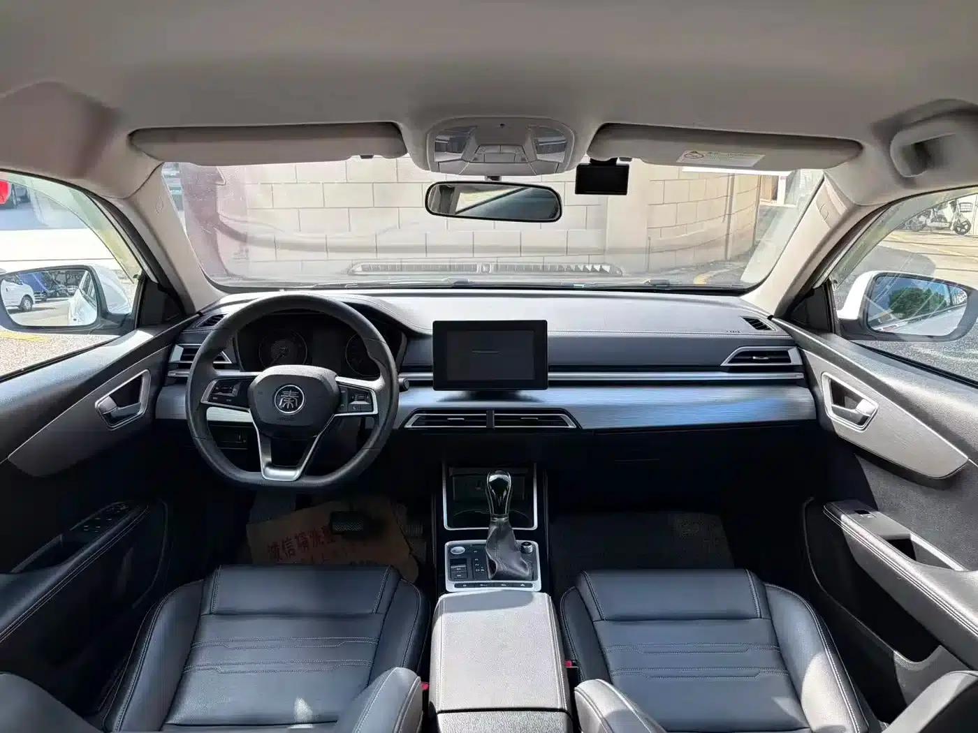 Qin 2019 1.5L Automatic Deluxe Edition — миниатюра 10