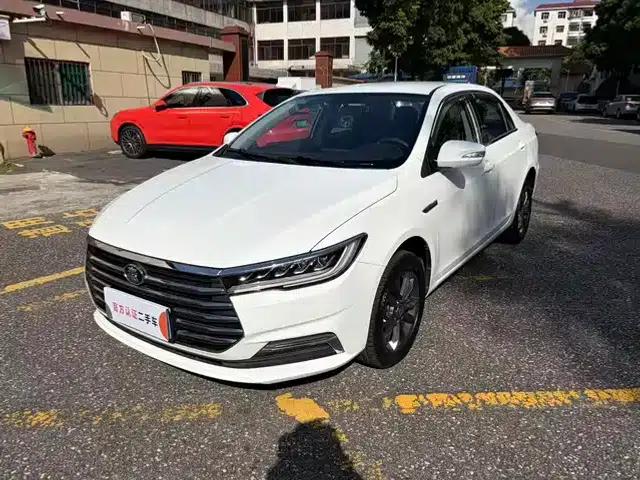Qin 2019 1.5L Automatic Deluxe Edition