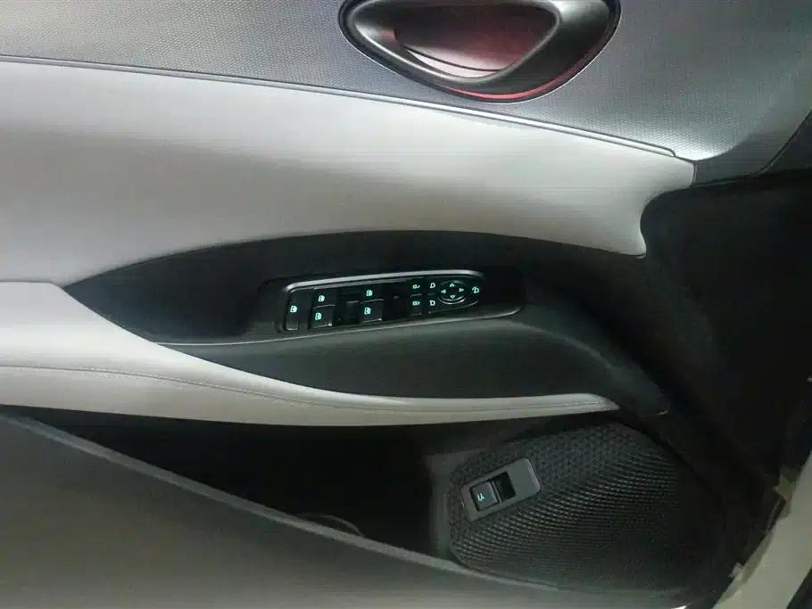 Seal 06 DM-i Touring Edition 2025 DM-i 150KM Flagship Model — миниатюра 7