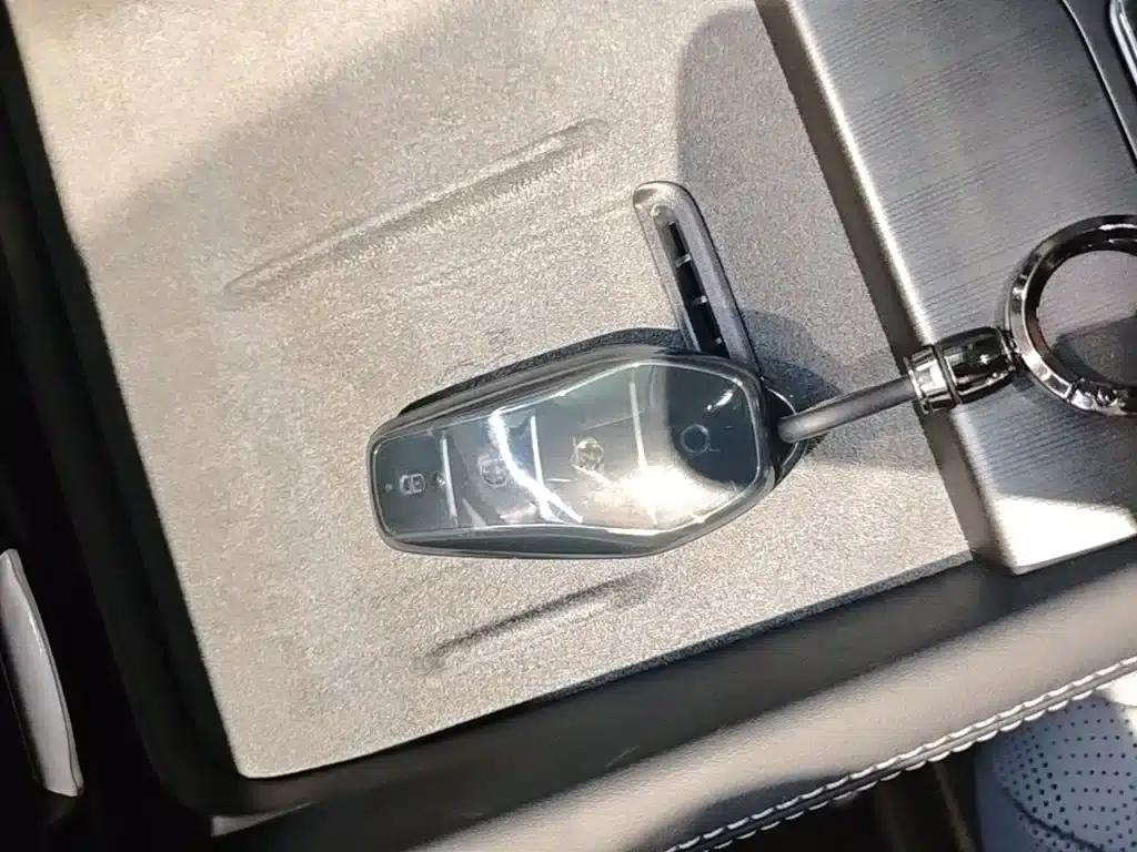 Seal 06 DM-i Touring Edition 2025 DM-i 150KM Flagship Model — миниатюра 9