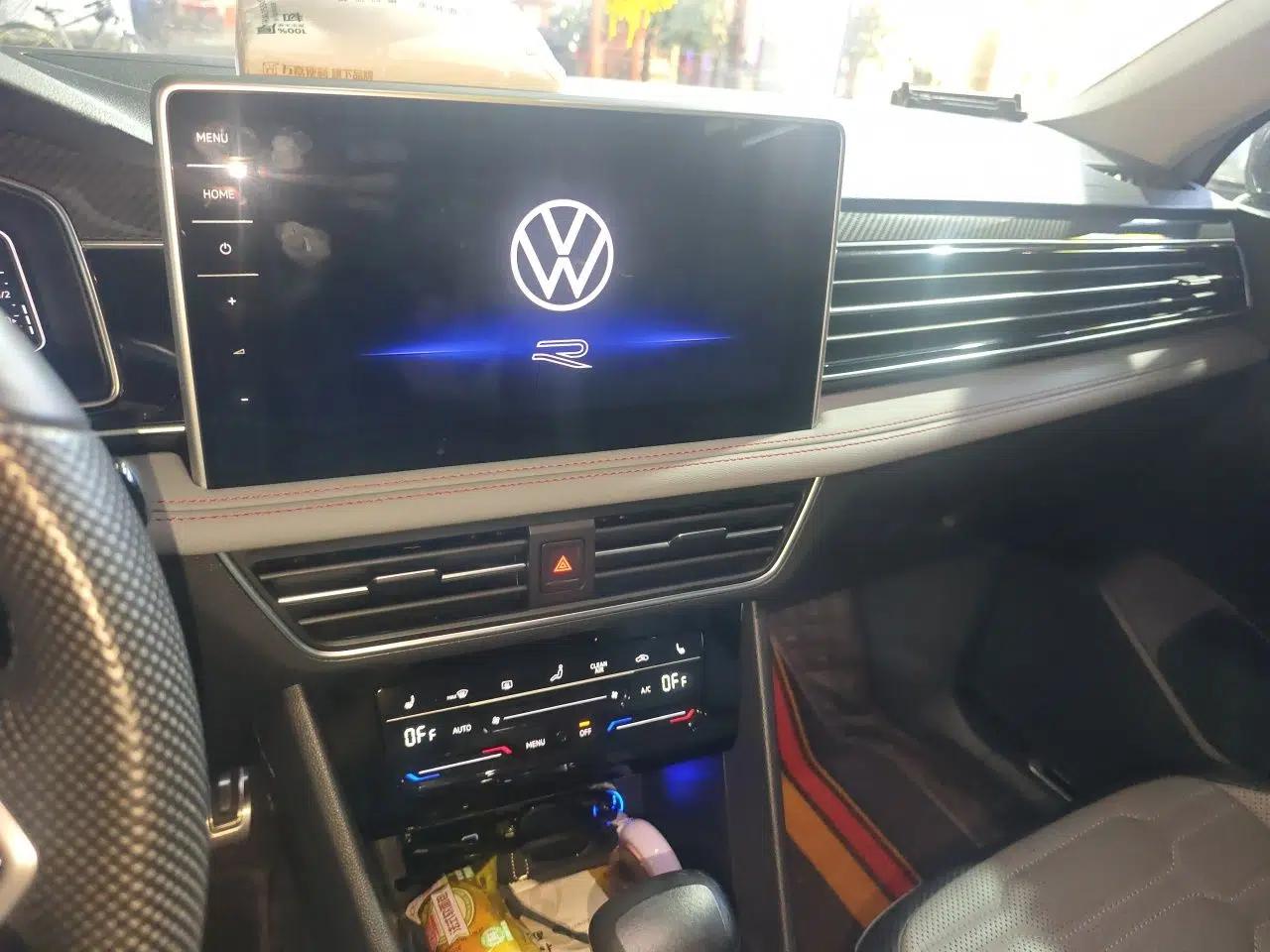 Volkswagen Tiguan X 2022 330TSI Two-Wheel-Drive Flagship Edition — миниатюра 13
