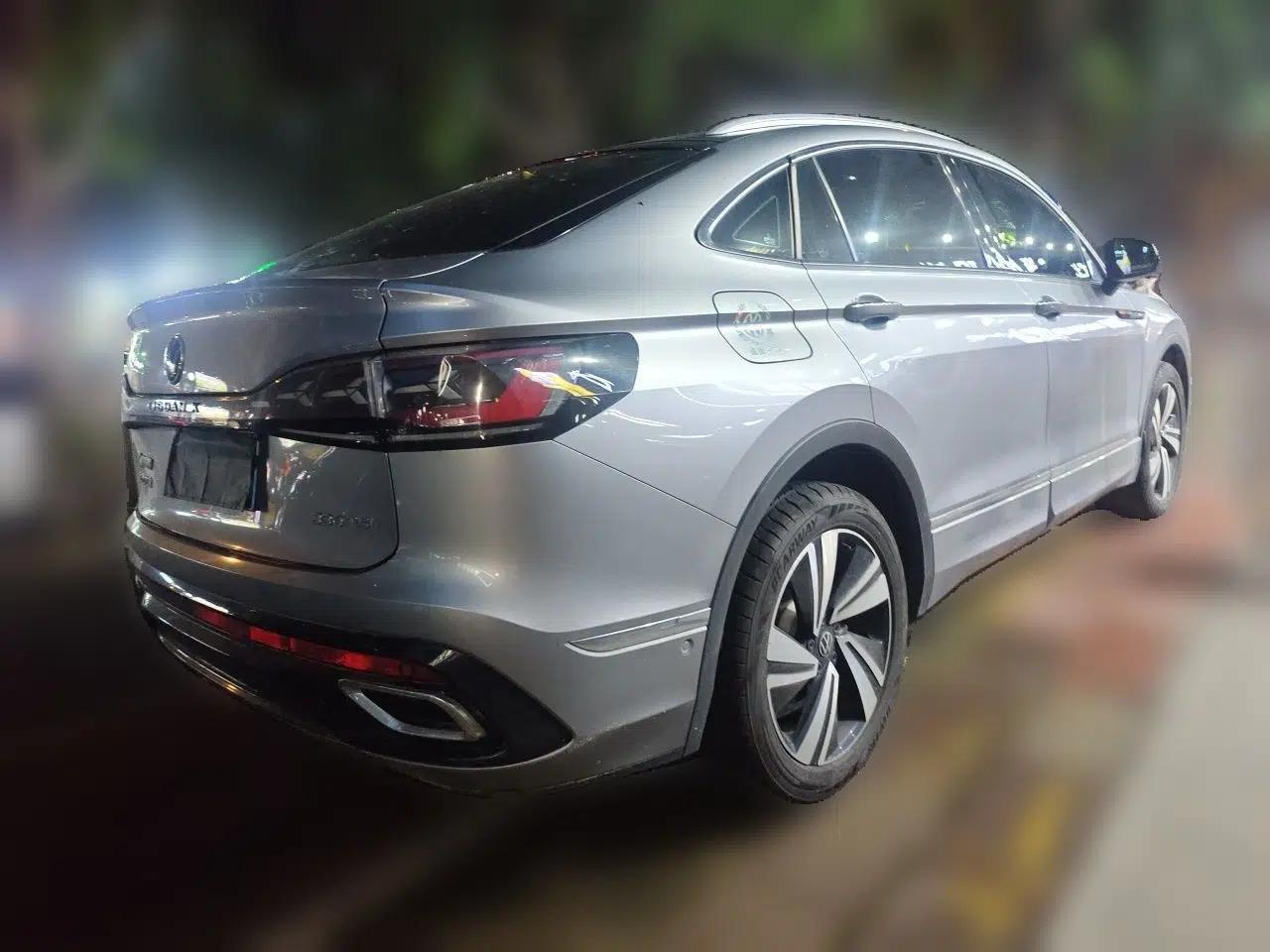 Volkswagen Tiguan X 2022 330TSI Two-Wheel-Drive Flagship Edition — миниатюра 6