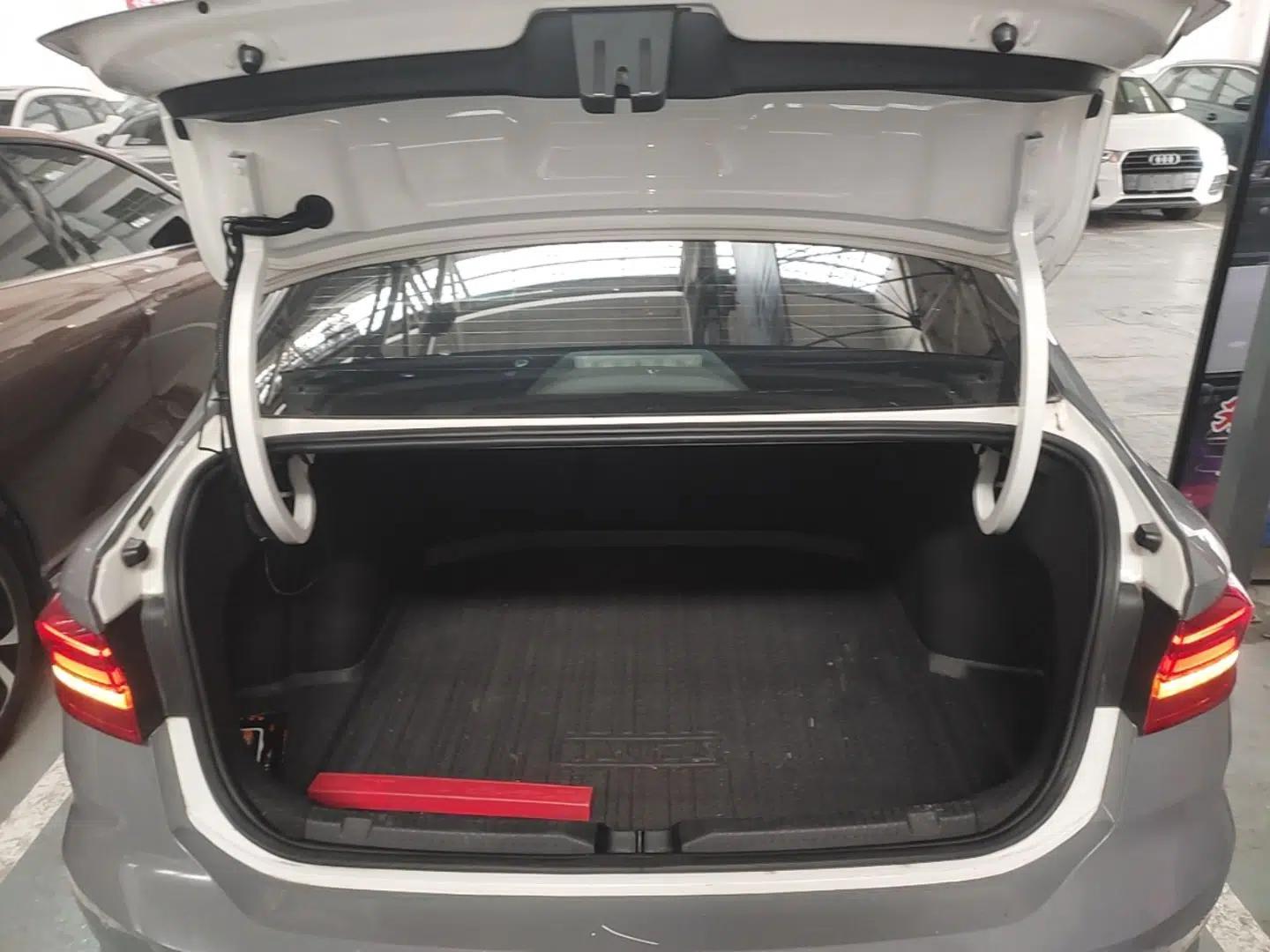 Volkswagen Lavida Pure Electric 2019 Enjoyment Edition — миниатюра 22