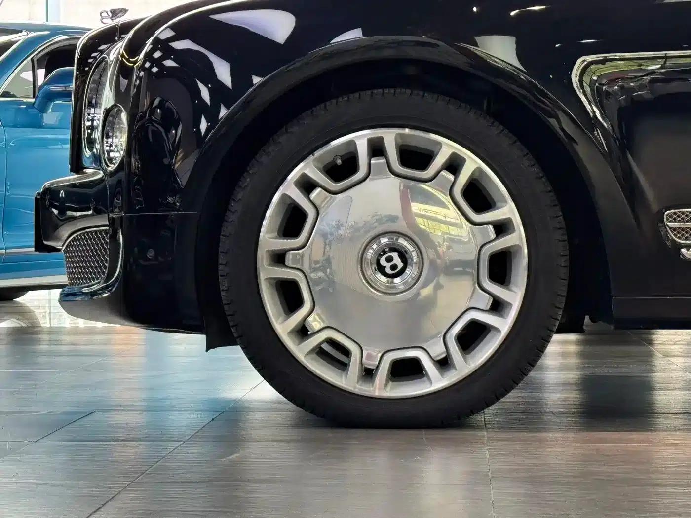 Mulsanne 2011 6.8T Luxury Edition — миниатюра 18