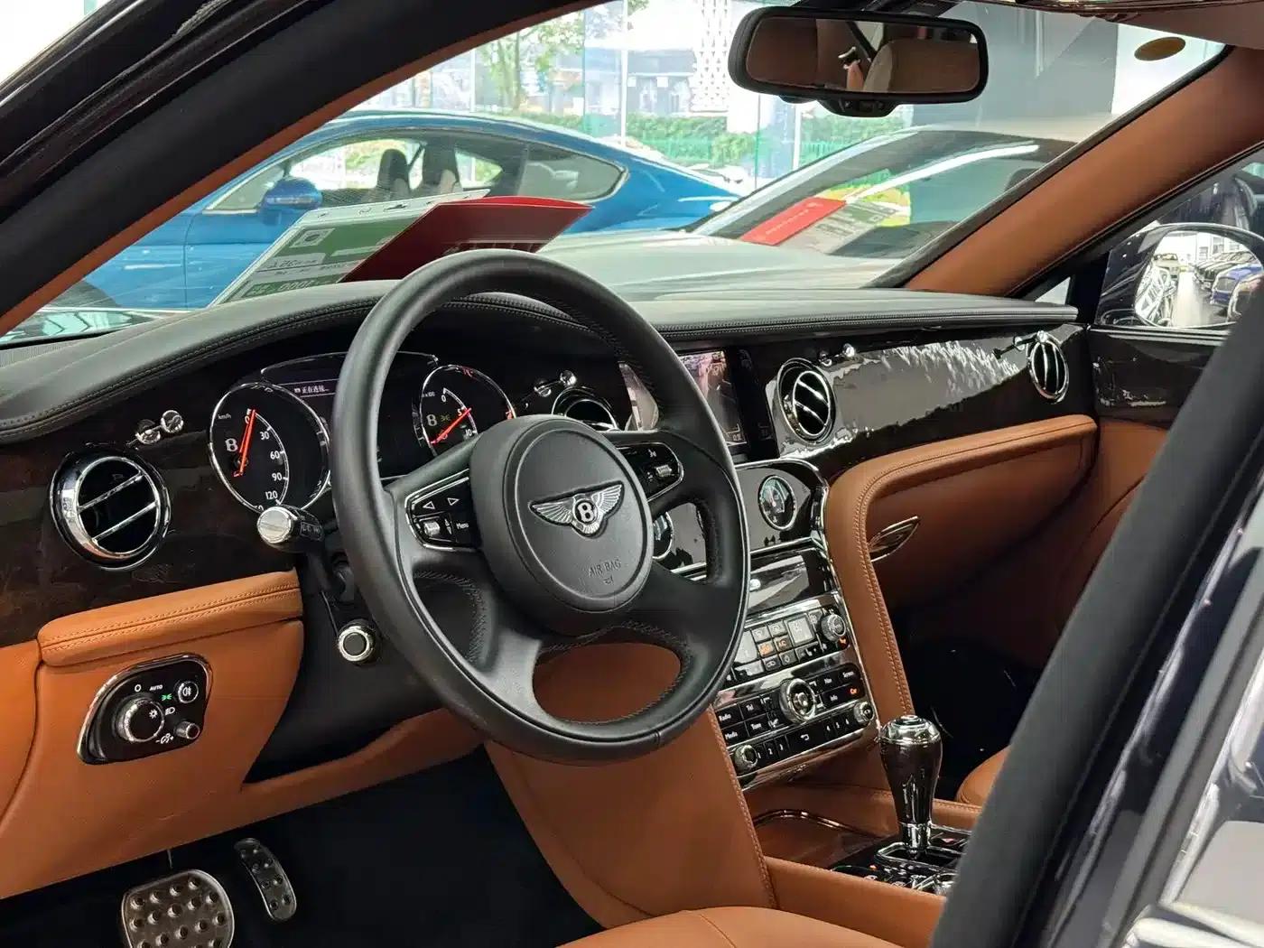 Mulsanne 2011 6.8T Luxury Edition — миниатюра 7