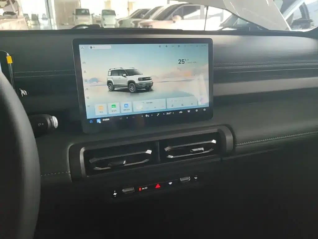 Baojun Yueye Plus 2024 Flagship Edition 4-seater — миниатюра 13
