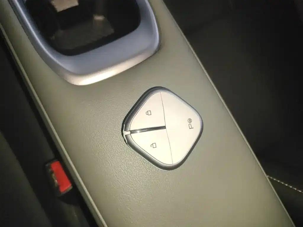 Baojun Yueye Plus 2024 Flagship Edition 4-seater — миниатюра 9