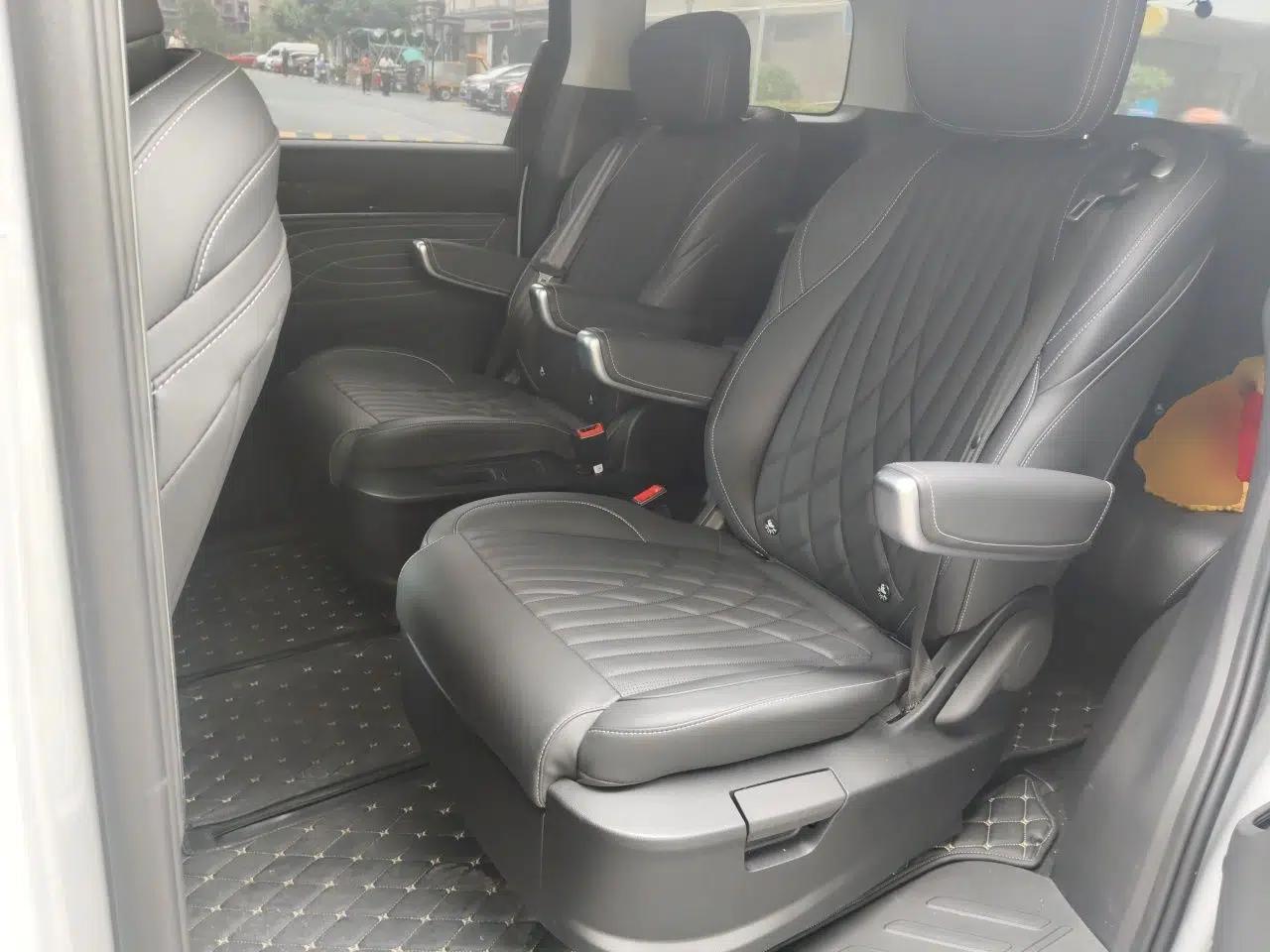 SAIC MAXUS G90 2024 2.0T Starlight Seven-Seater — миниатюра 17