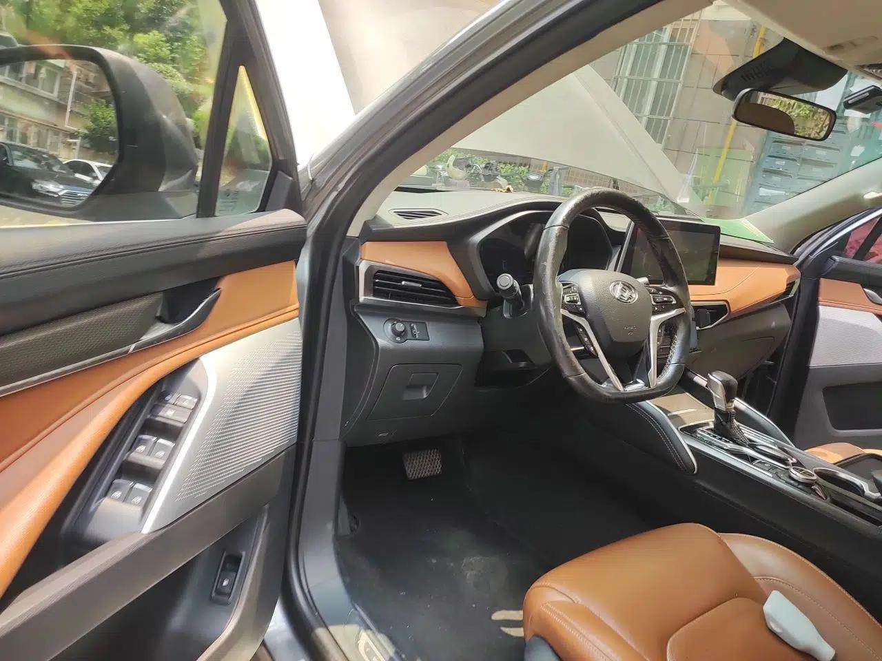 SAIC MAXUS D90 2017 2.0T Automatic All-Wheel Drive Sirius — миниатюра 16